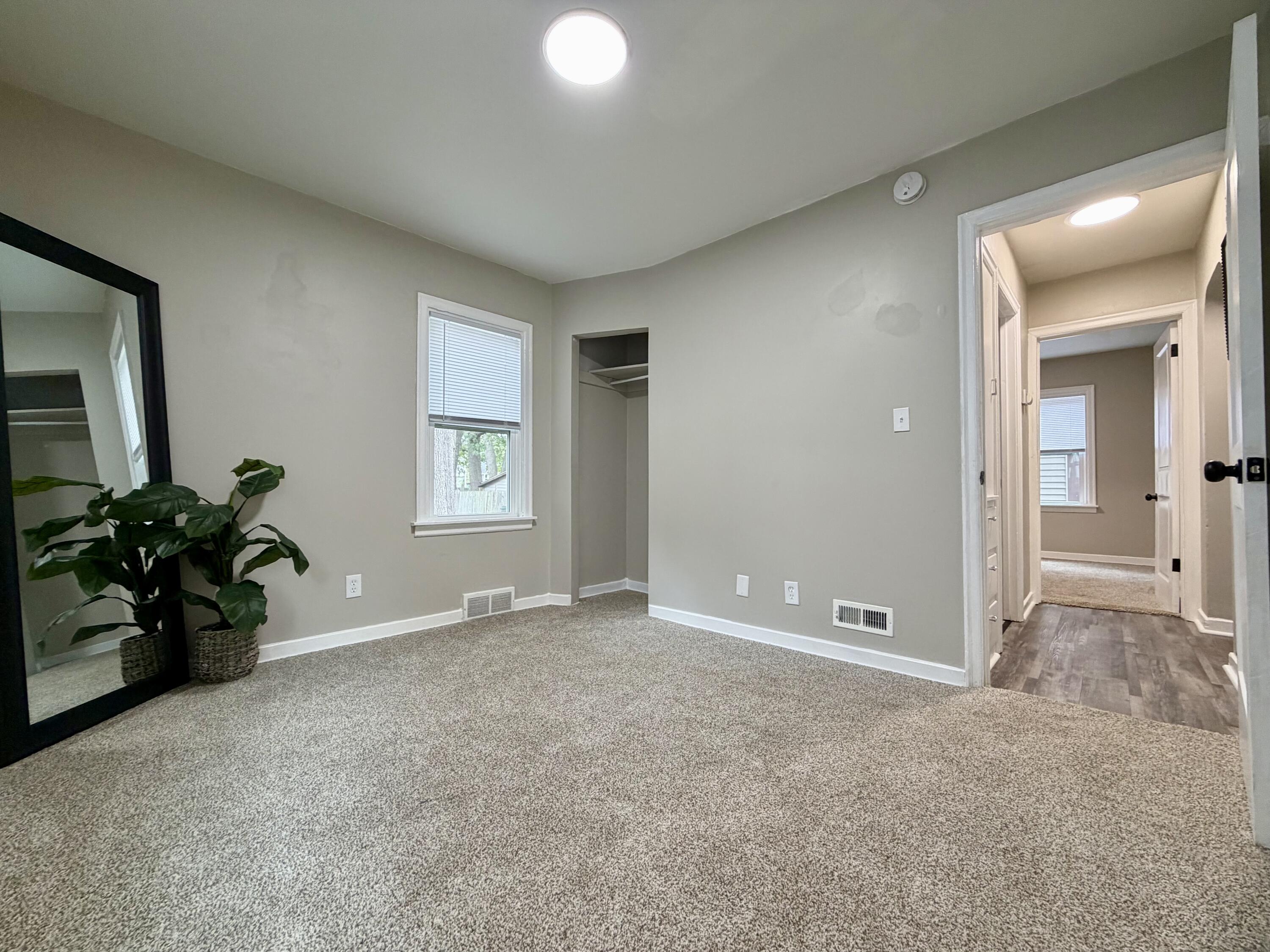1782 Wood Street Muskegon MI 49442