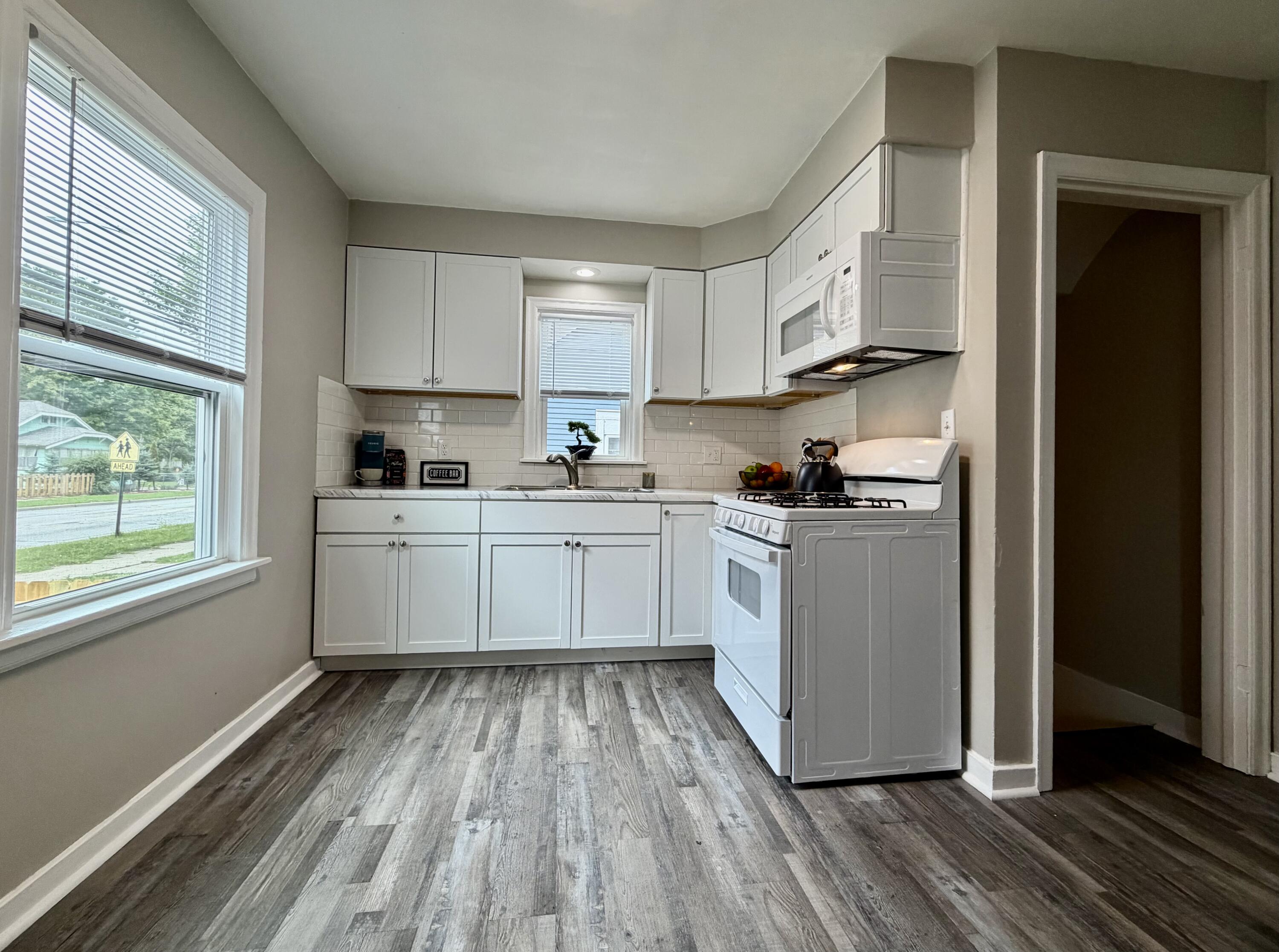 1782 Wood Street Muskegon MI 49442
