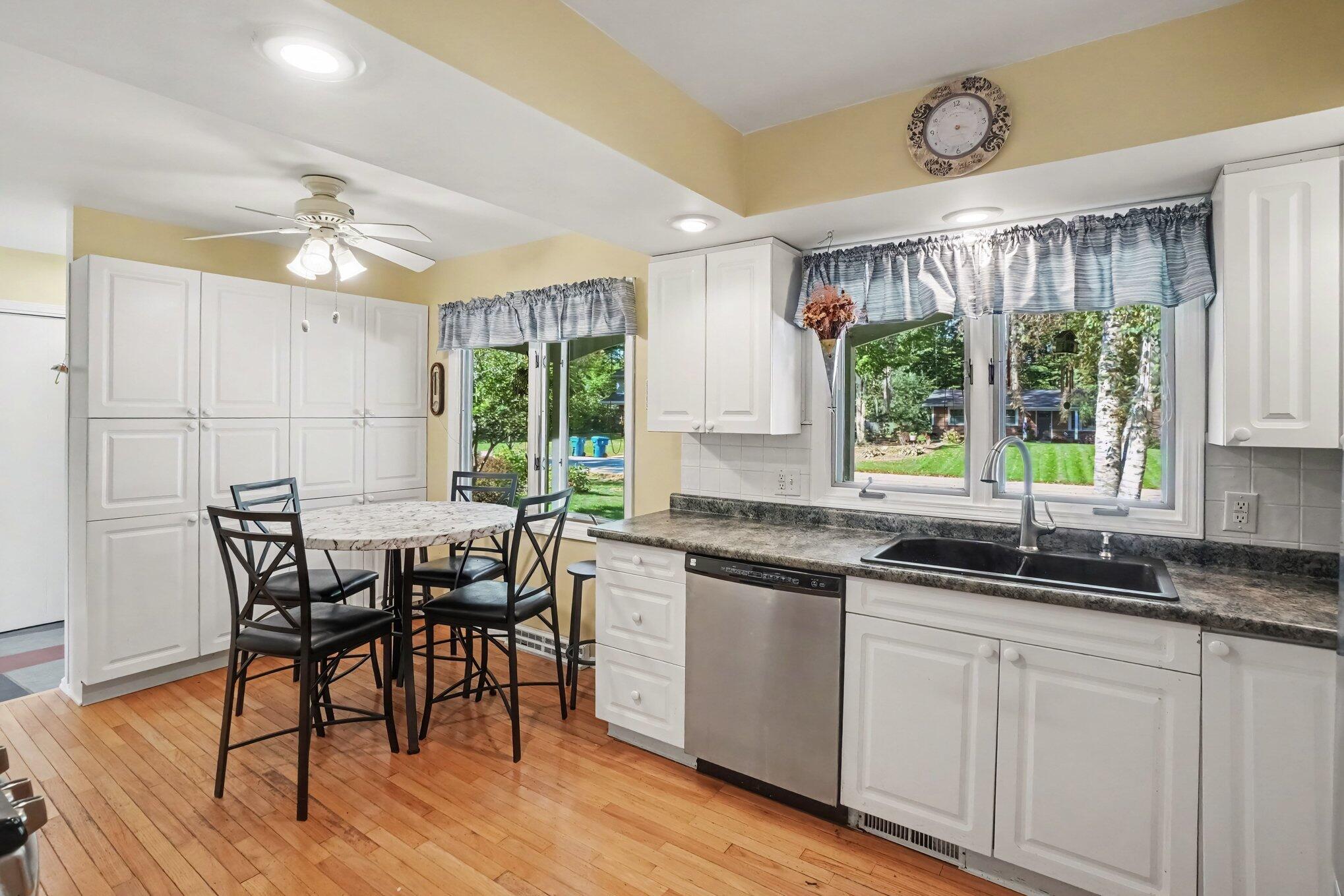 17292 Burkshire Drive Grand Haven MI 49417