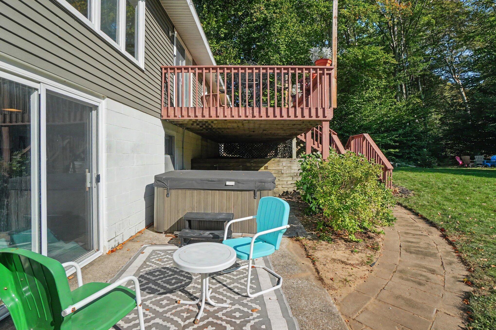 17292 Burkshire Drive Grand Haven MI 49417