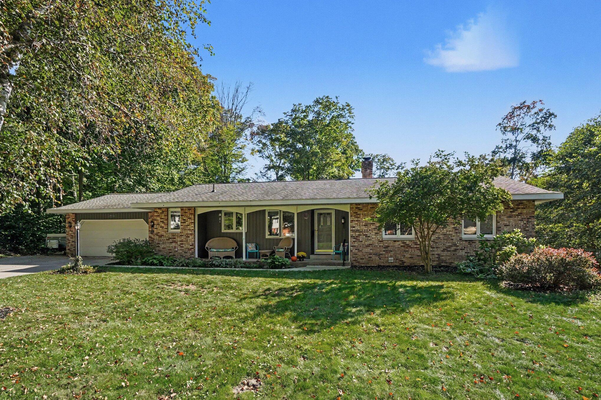 17292 Burkshire Drive Grand Haven MI 49417