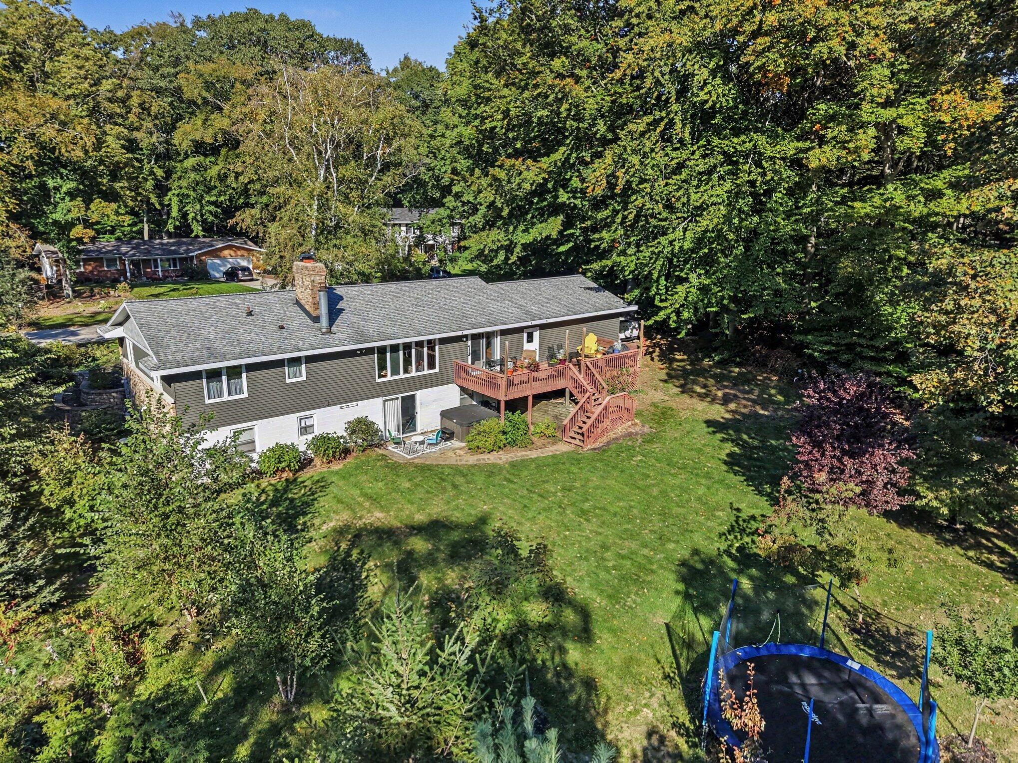 17292 Burkshire Drive Grand Haven MI 49417