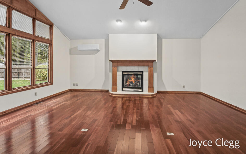 12087 Sandy Woods Drive Grand Haven MI 49417