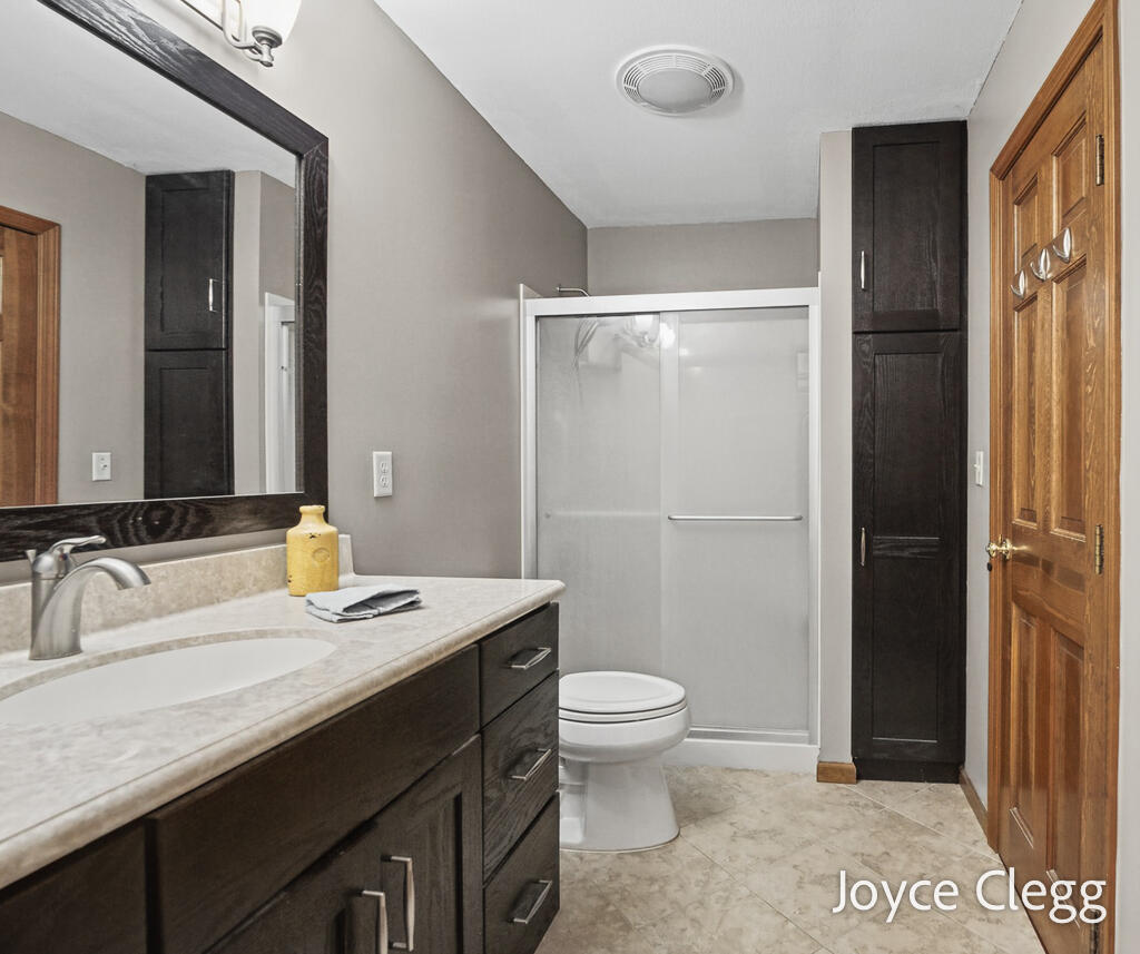 12087 Sandy Woods Drive Grand Haven MI 49417