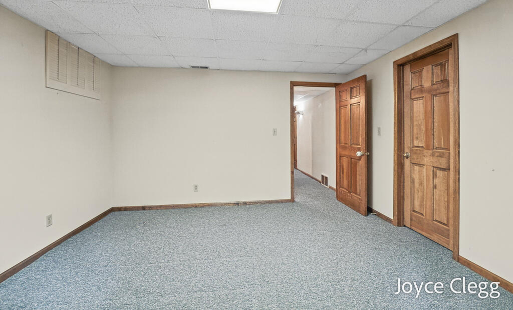 12087 Sandy Woods Drive Grand Haven MI 49417
