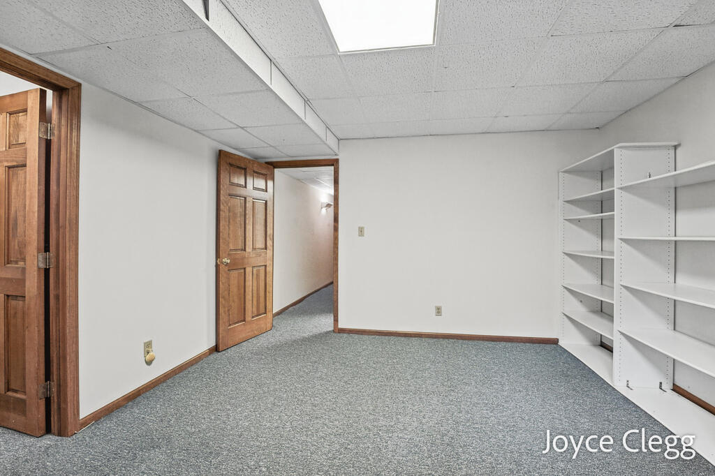 12087 Sandy Woods Drive Grand Haven MI 49417