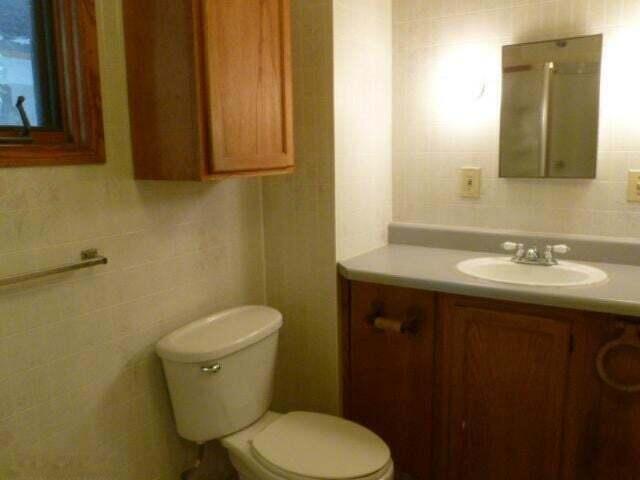 117 NE Leonard Grand Rapids MI 49503