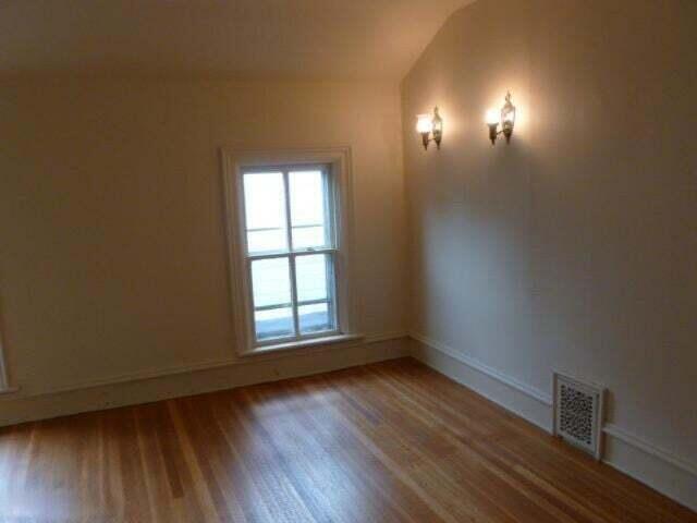 117 NE Leonard Grand Rapids MI 49503