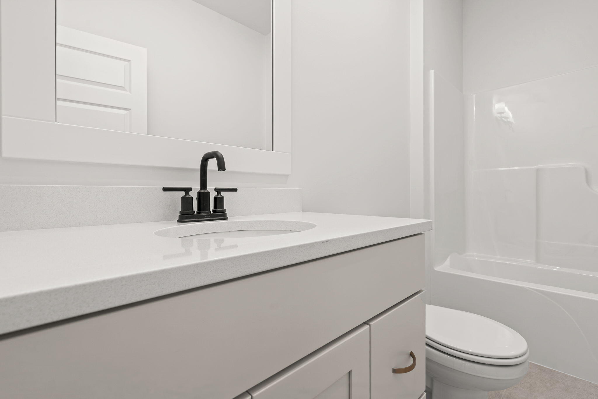 659 Waterford Village Drive NW Grand Rapids MI 49534