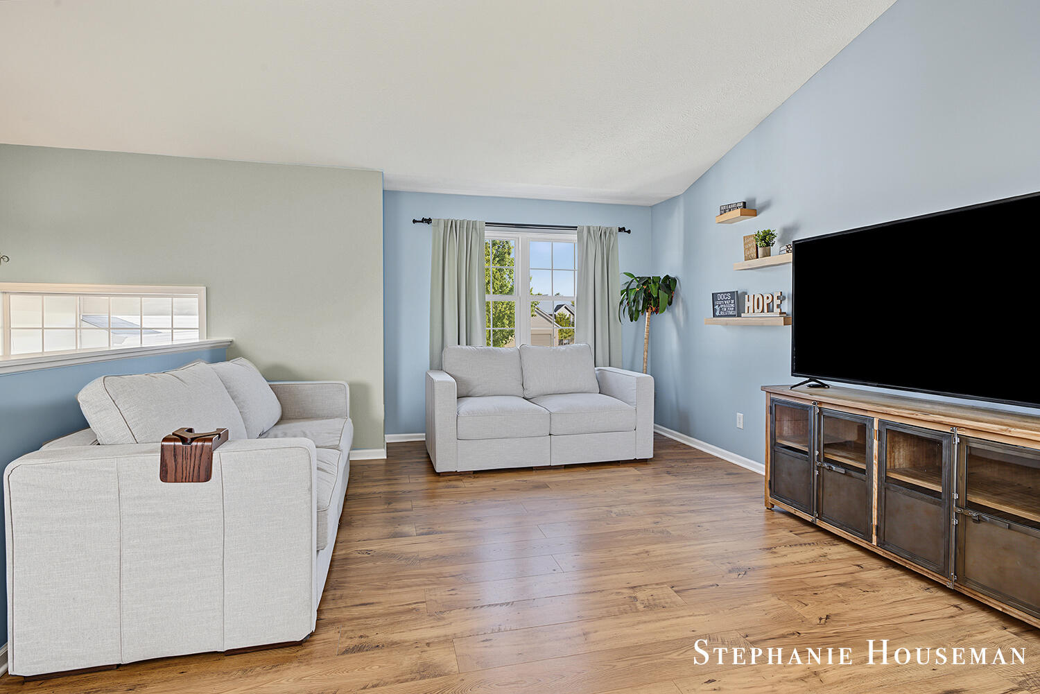 3072 Stonewood Street NW Grand Rapids MI 49504
