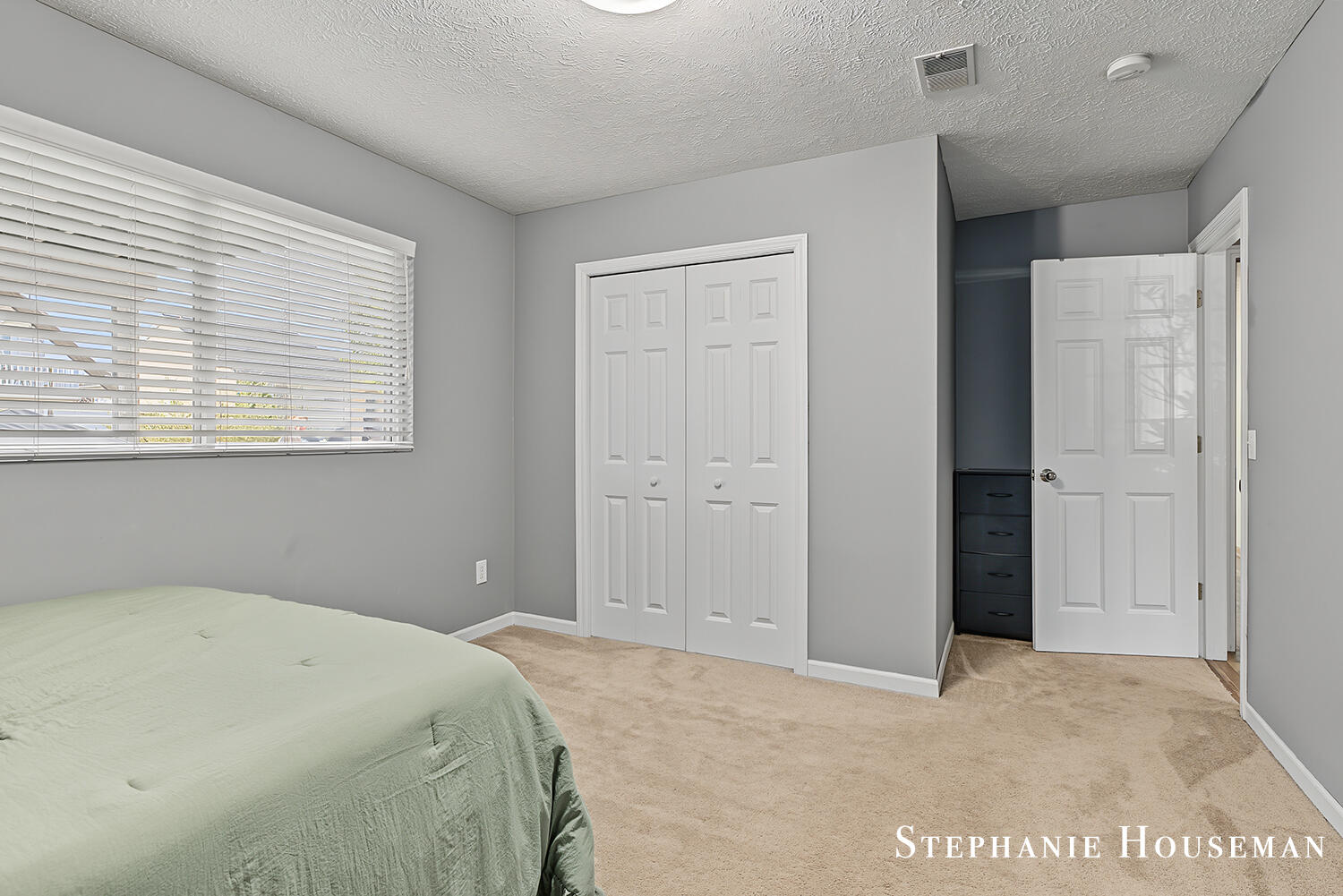 3072 Stonewood Street NW Grand Rapids MI 49504