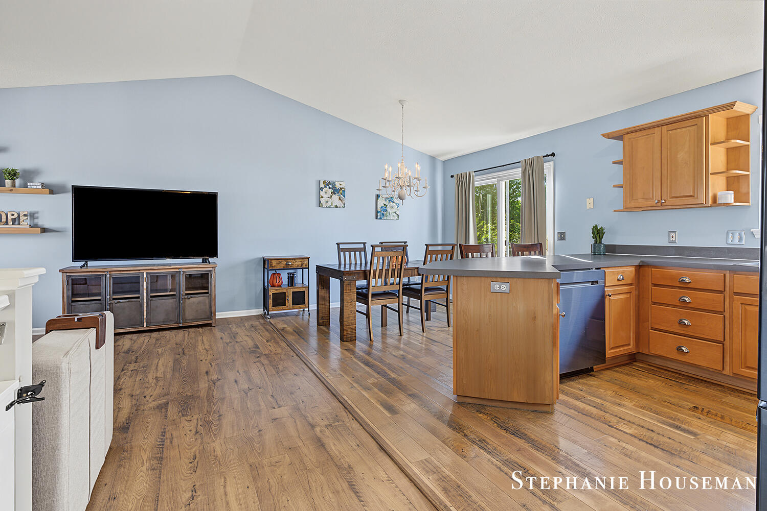 3072 Stonewood Street NW Grand Rapids MI 49504