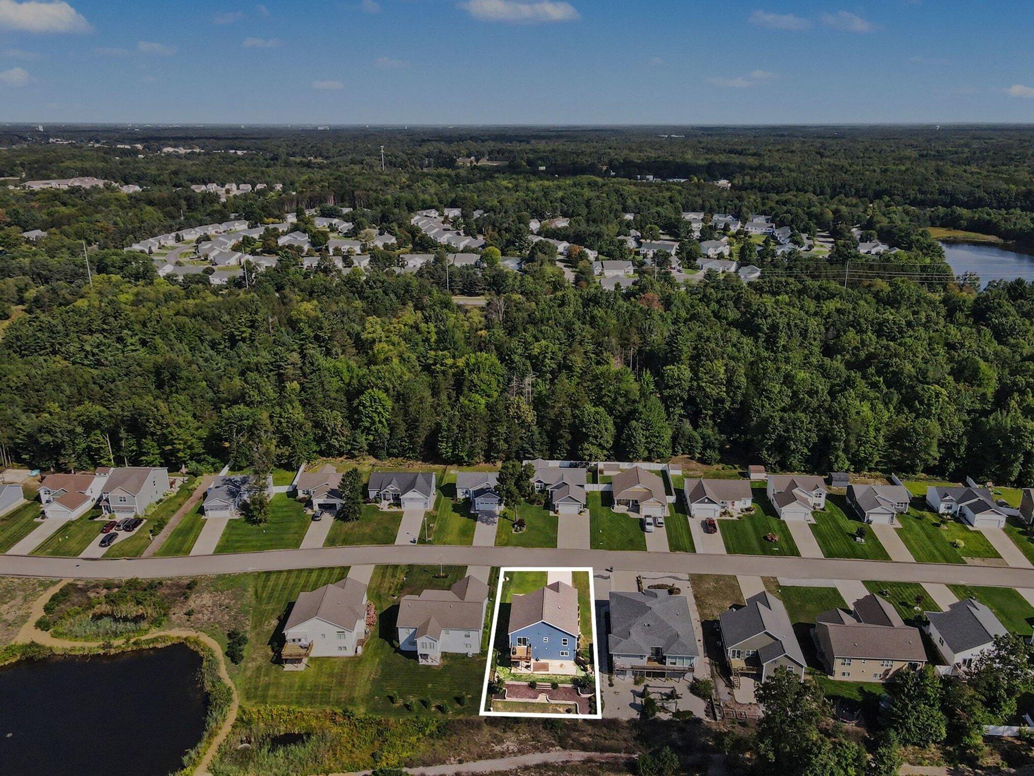 2581 Eagle Ridge Muskegon MI 49444