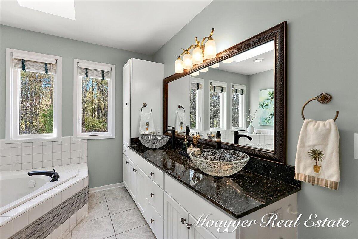 7321 Cuesta Way NE Rockford MI 49341