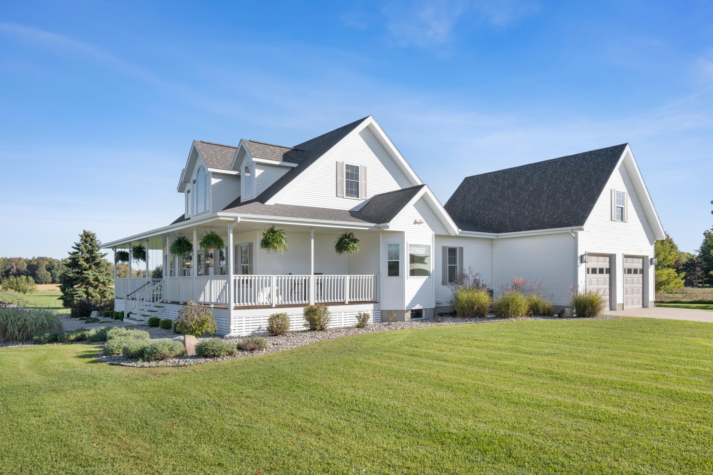 10274 Stanton Street Zeeland MI 49464