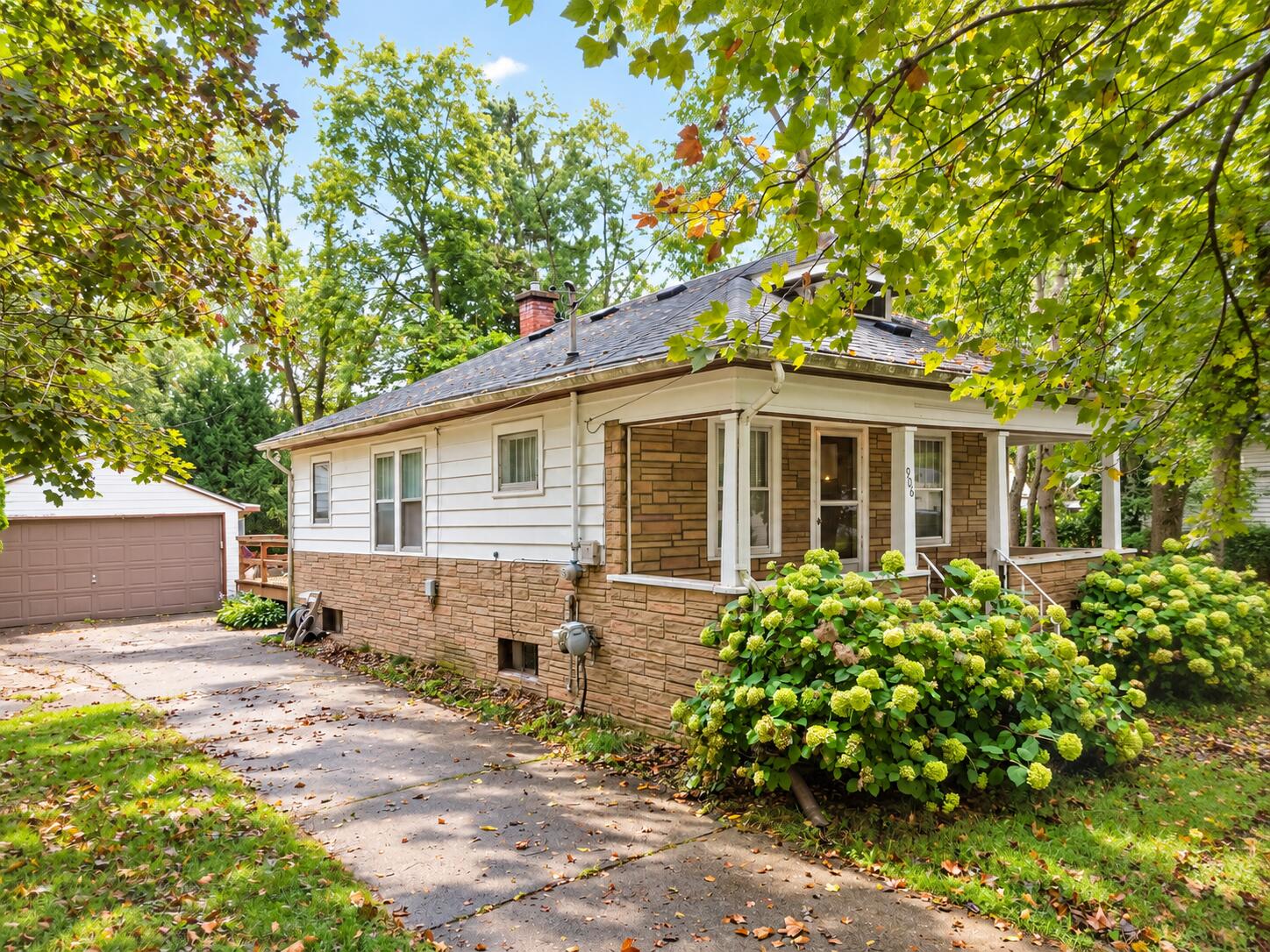 906 Arthur Avenue Kalamazoo MI 49048