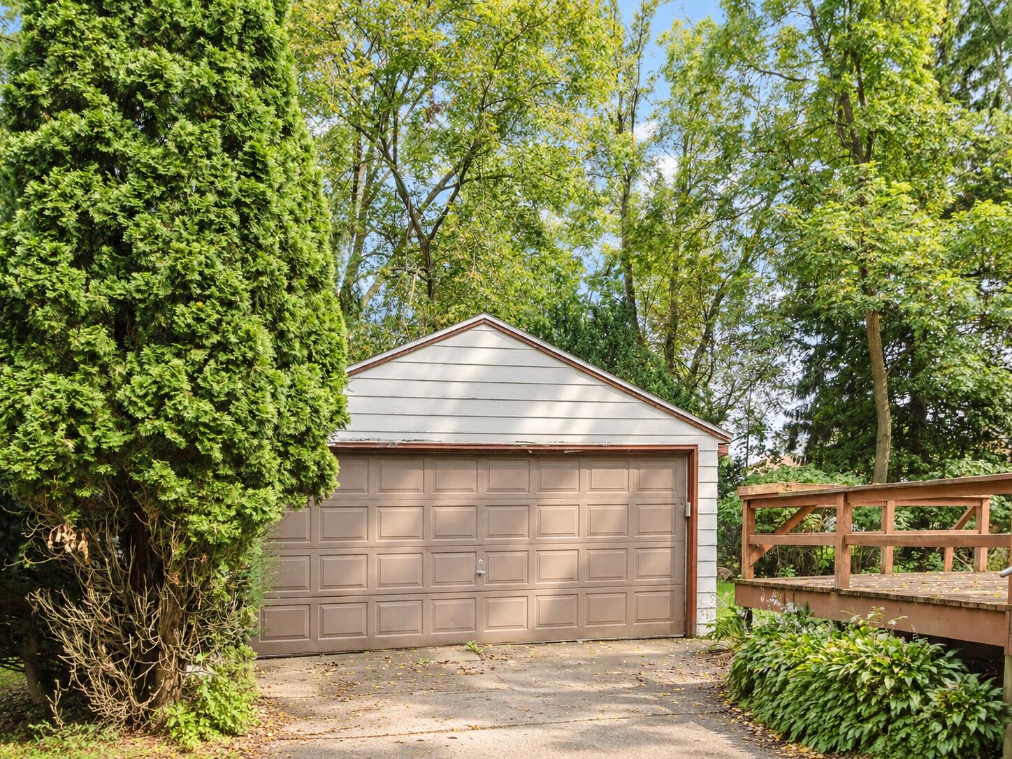 906 Arthur Avenue Kalamazoo MI 49048