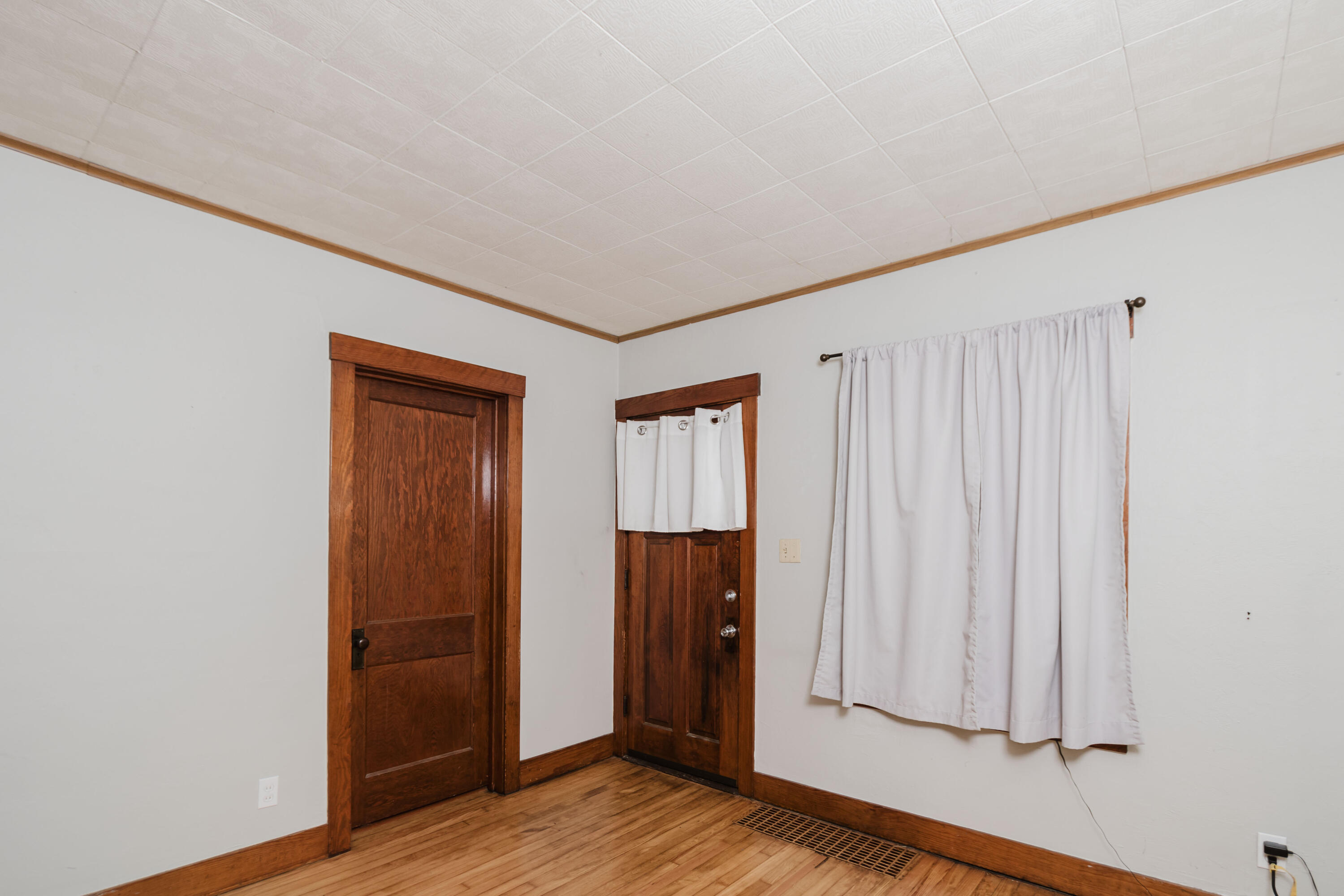 906 Arthur Avenue Kalamazoo MI 49048