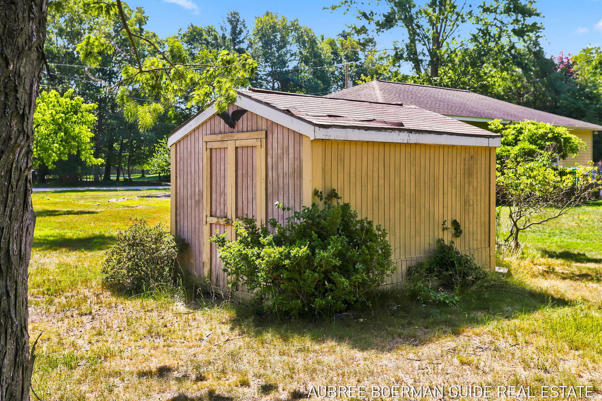 1431 Getz Road Norton Shores MI 49441