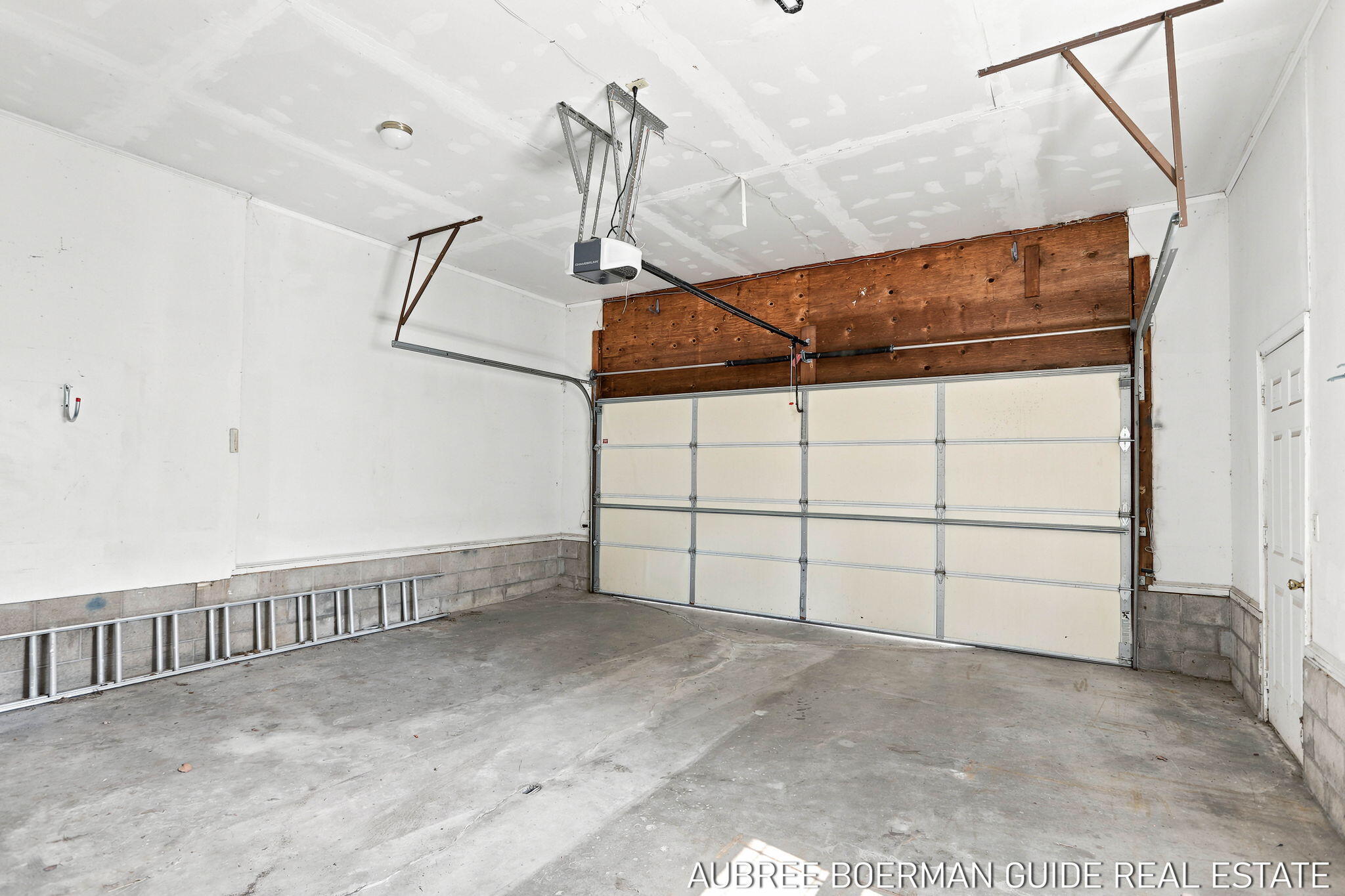 1431 Getz Road Norton Shores MI 49441