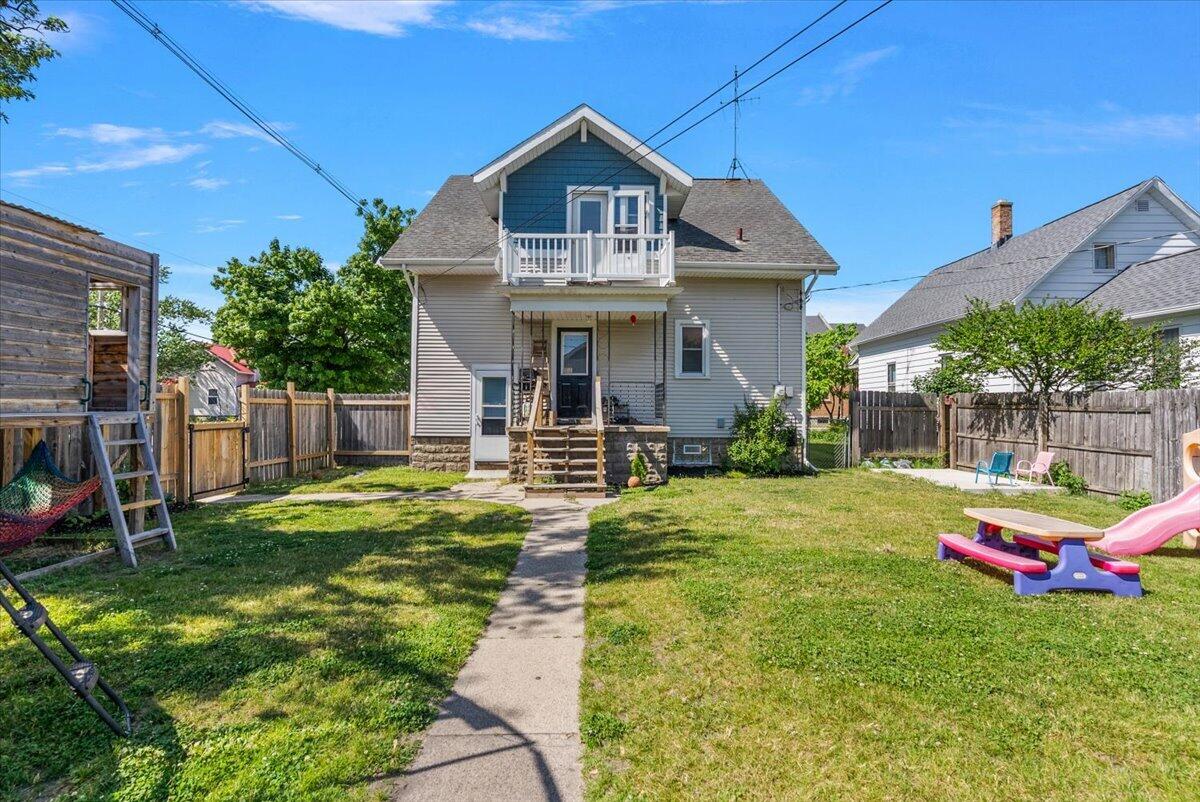 164 W 18th Street Holland MI 49423