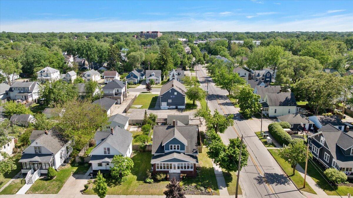164 W 18th Street Holland MI 49423