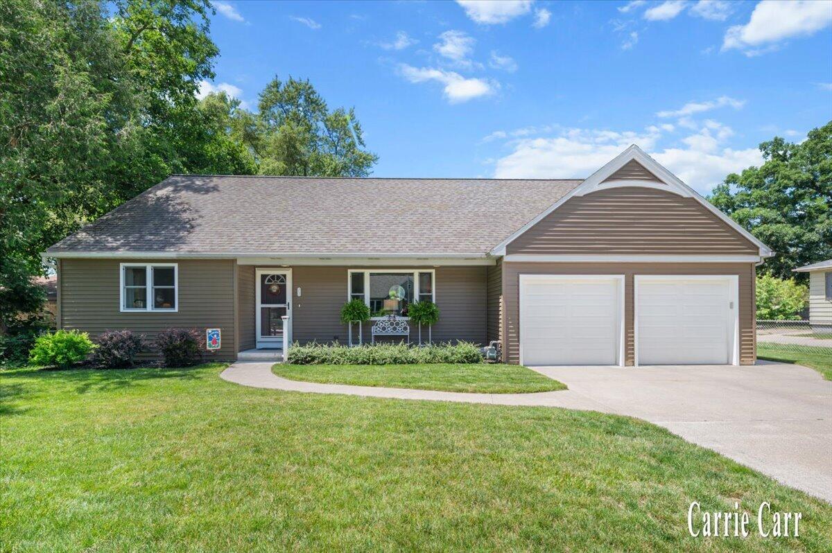 4045 Bell Avenue NE Grand Rapids MI 49525