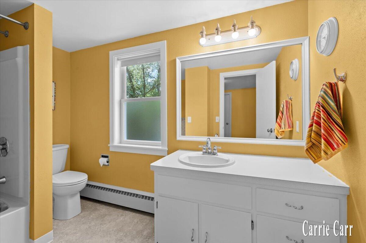 4045 Bell Avenue NE Grand Rapids MI 49525