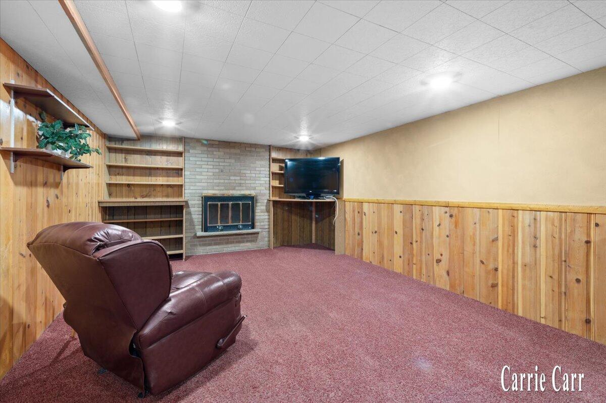 4045 Bell Avenue NE Grand Rapids MI 49525