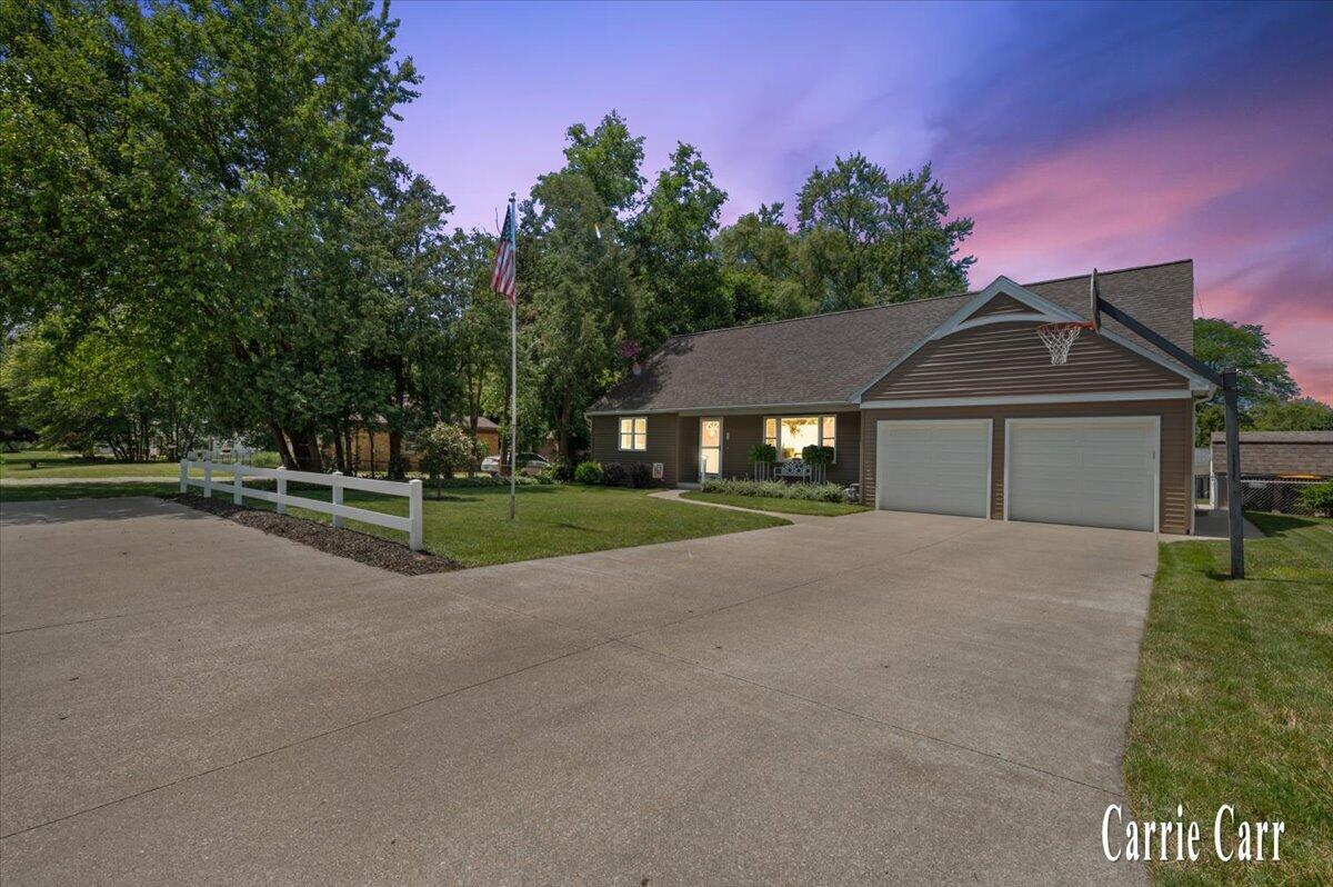 4045 Bell Avenue NE Grand Rapids MI 49525