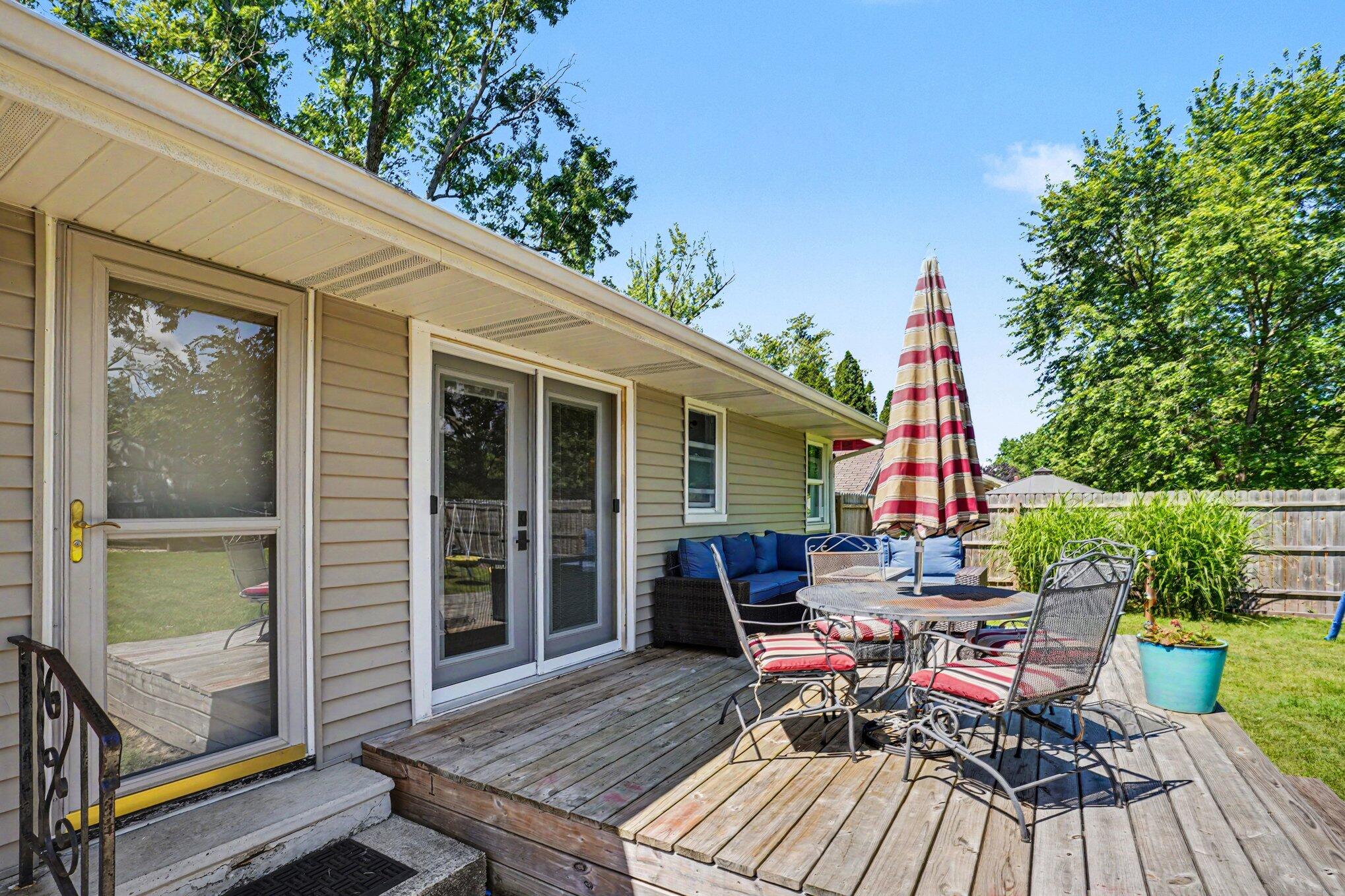 423 E Glenguile Street Kalamazoo MI 49004
