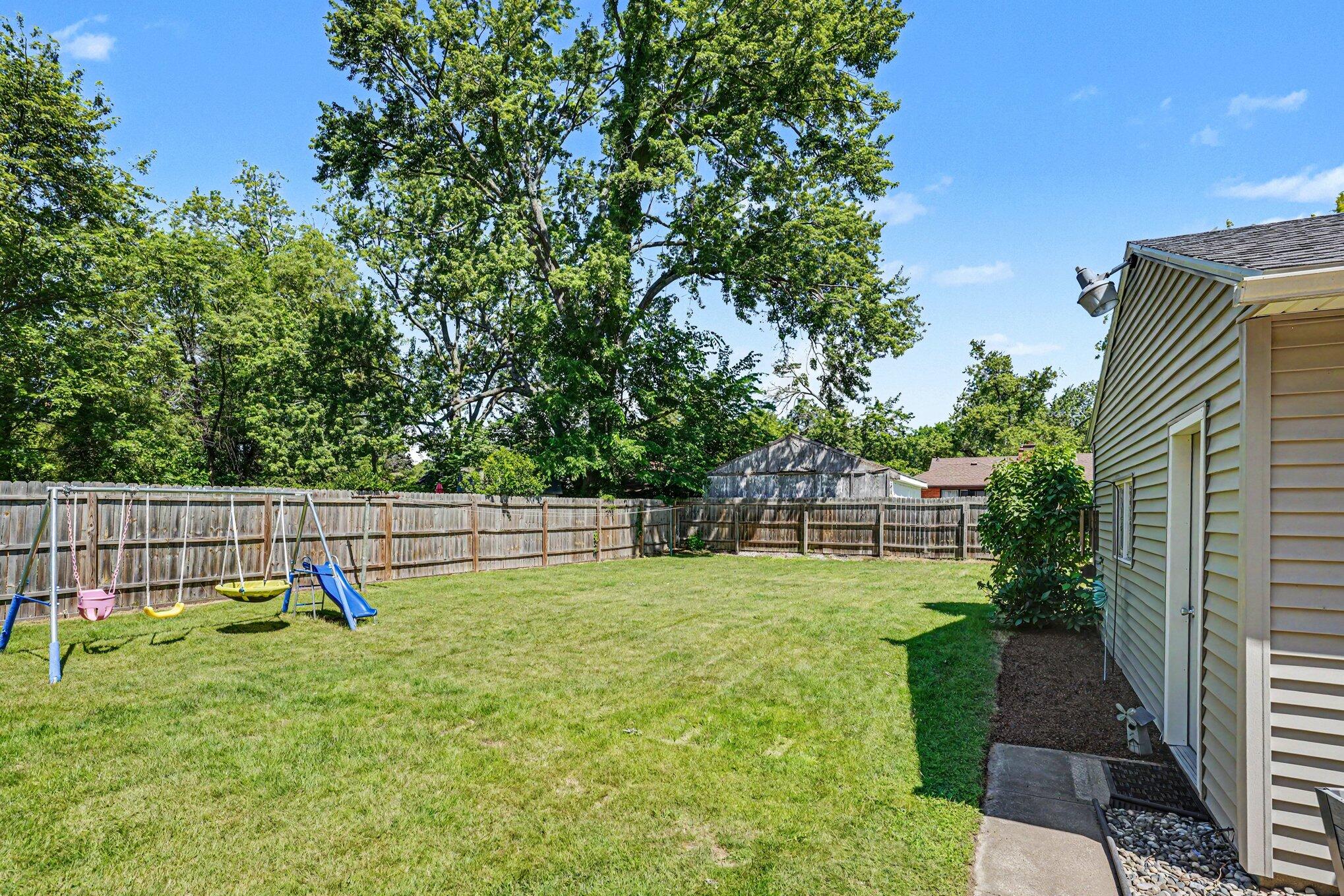 423 E Glenguile Street Kalamazoo MI 49004