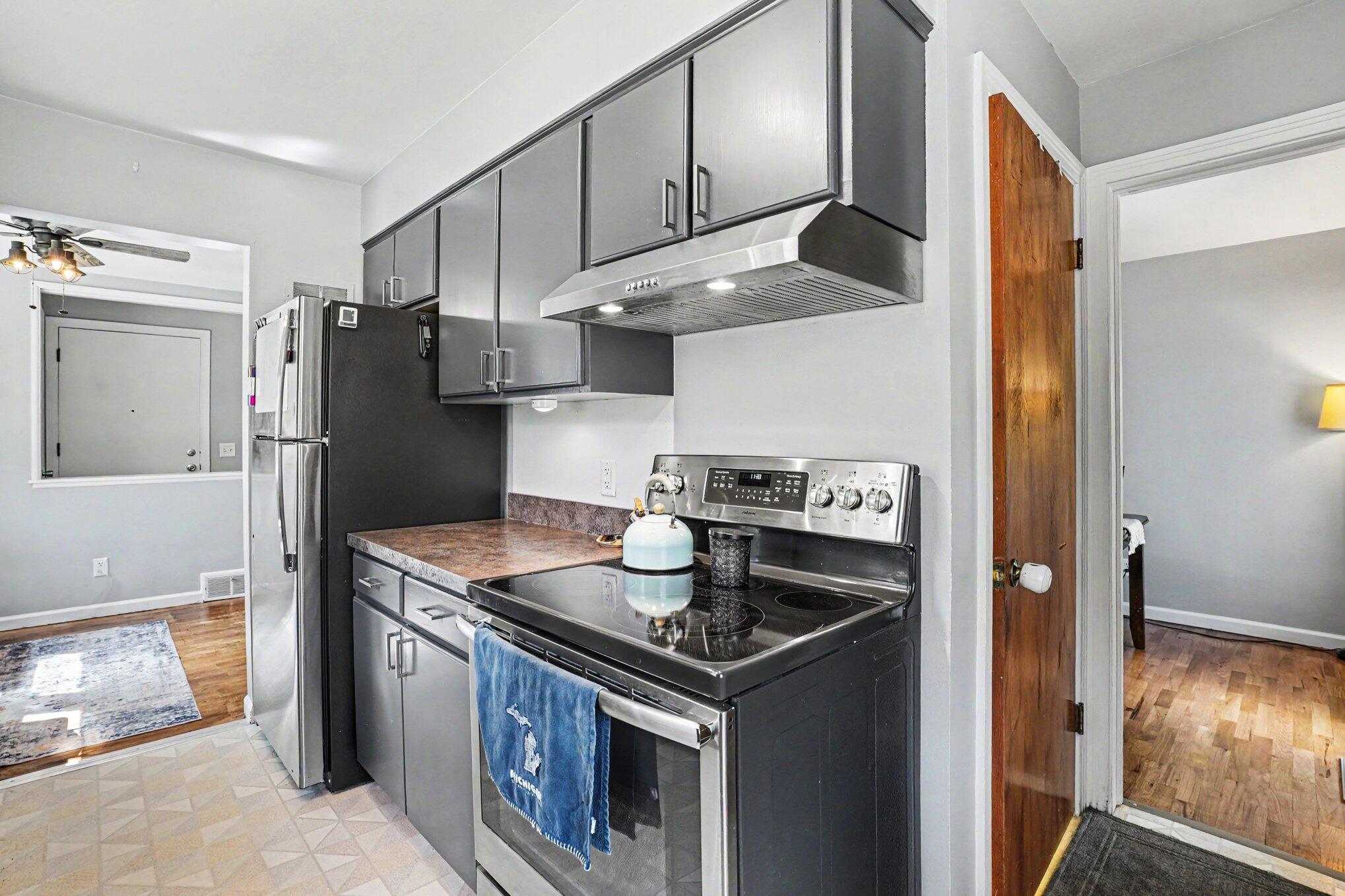 423 E Glenguile Street Kalamazoo MI 49004