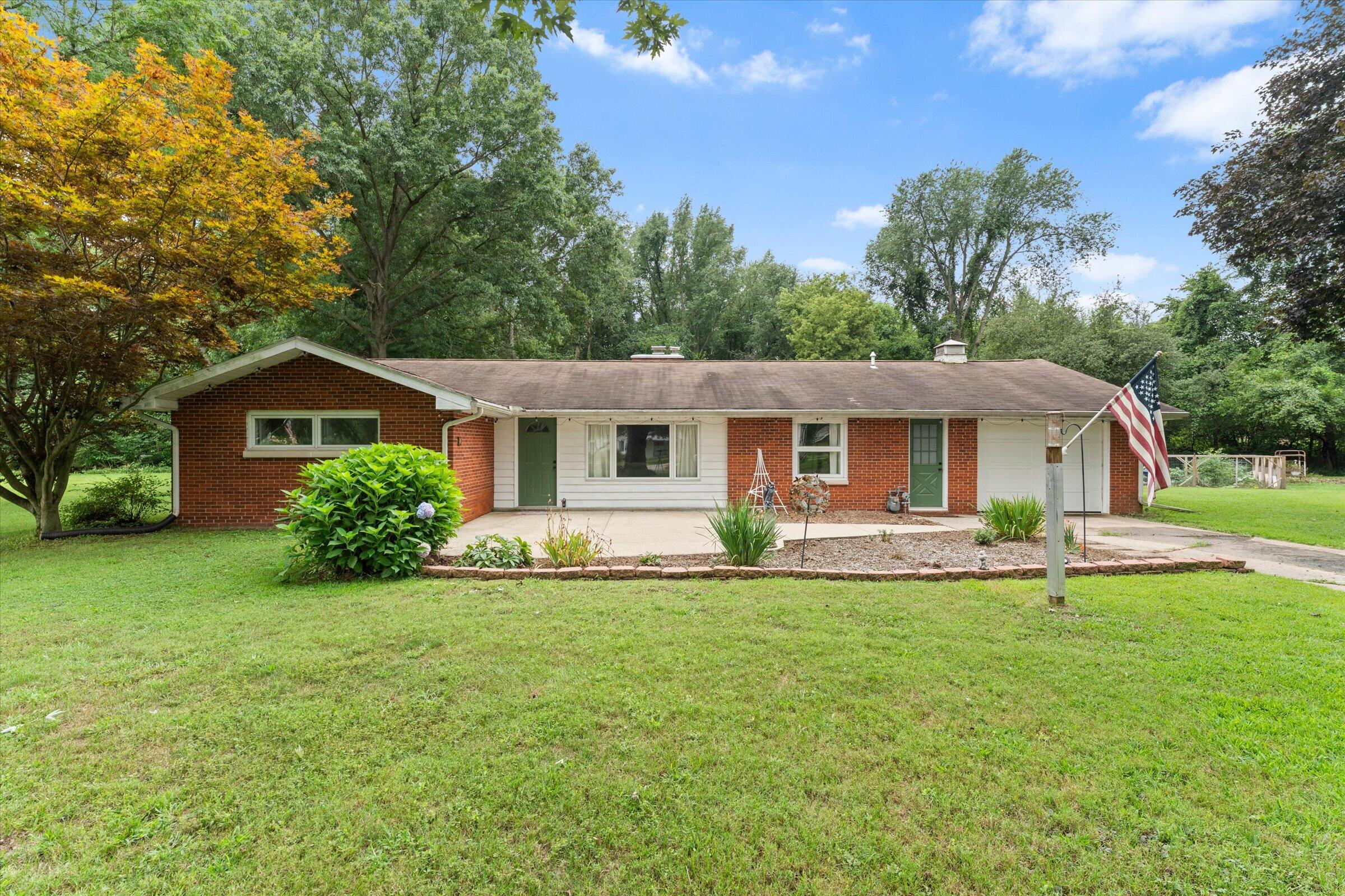 2264 Effie Lane Niles MI 49120