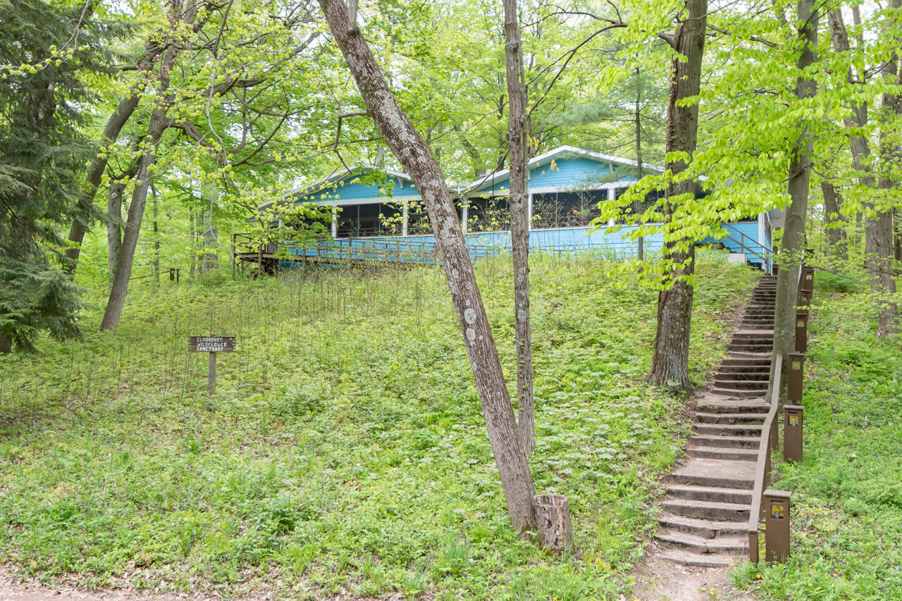 28310 Shorewood Drive Covert MI 49043