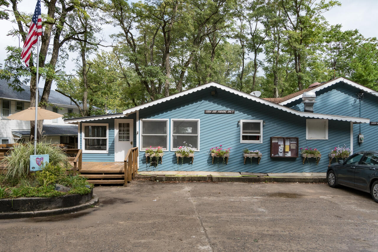 28310 Shorewood Drive Covert MI 49043