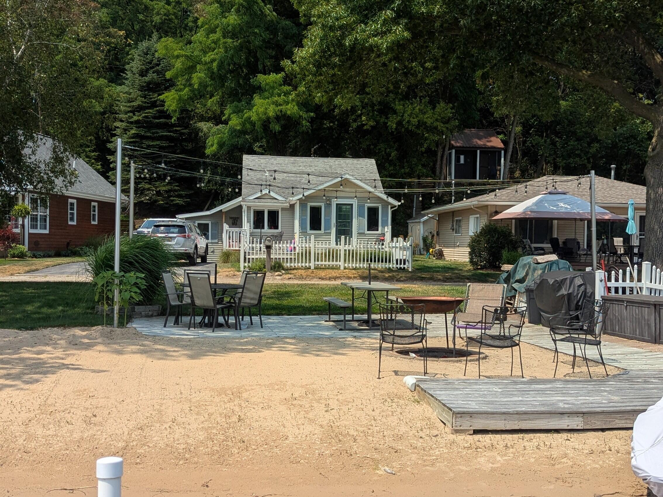 11227 Crooked Lake Road NE Rockford MI 49341