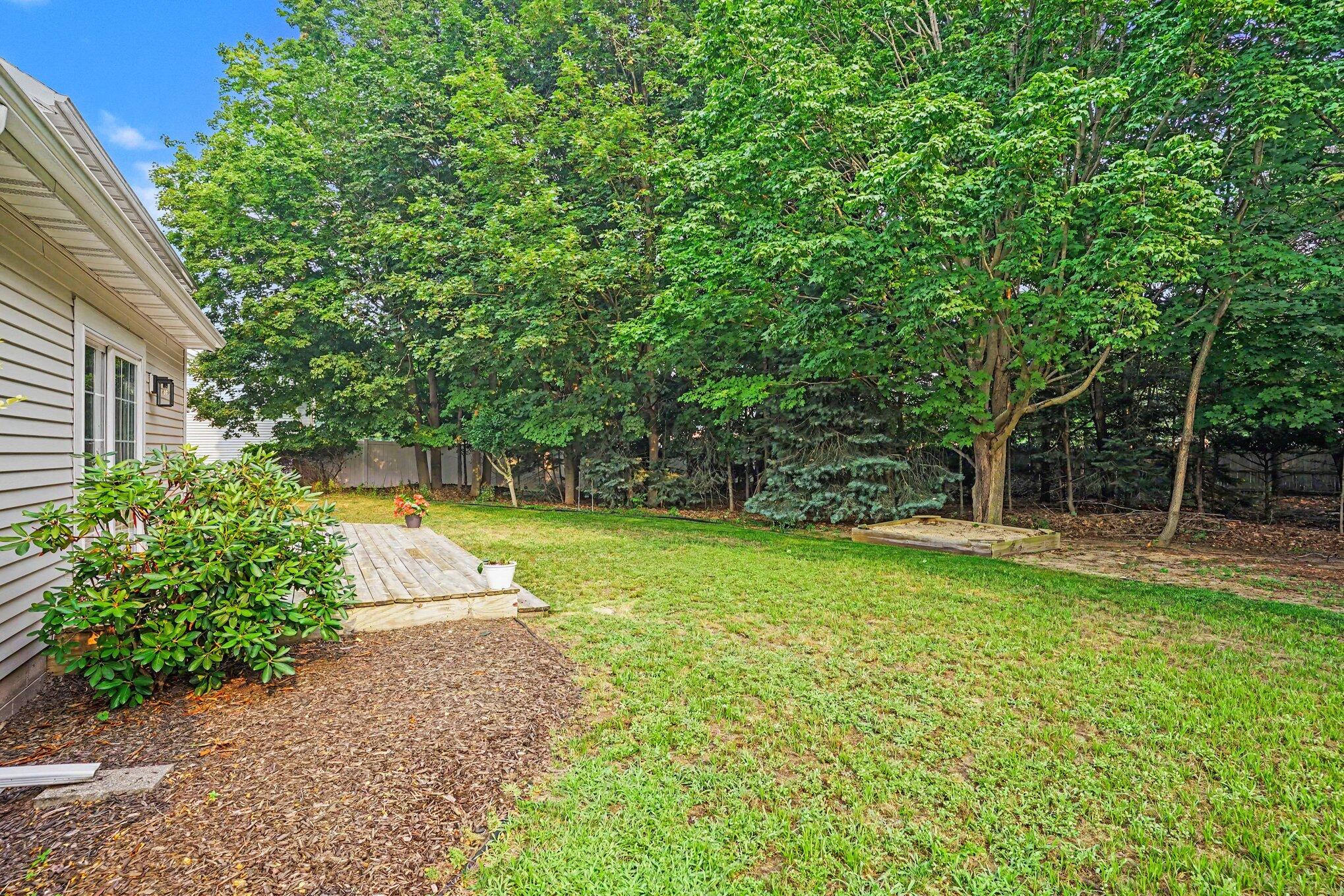 760 Brookridge Drive Norton Shores MI 49441