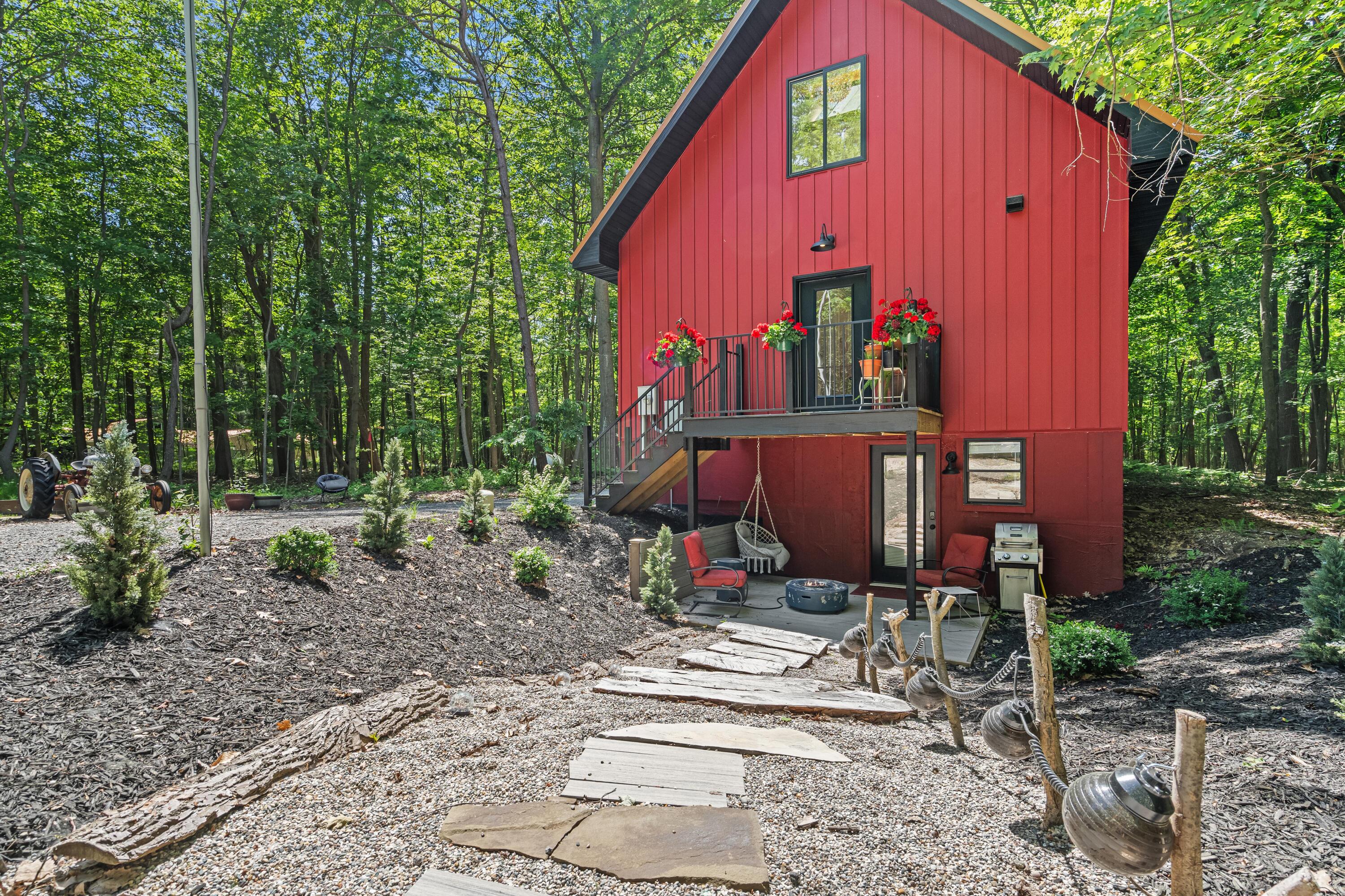 6907 126th Avenue Fennville MI 49408