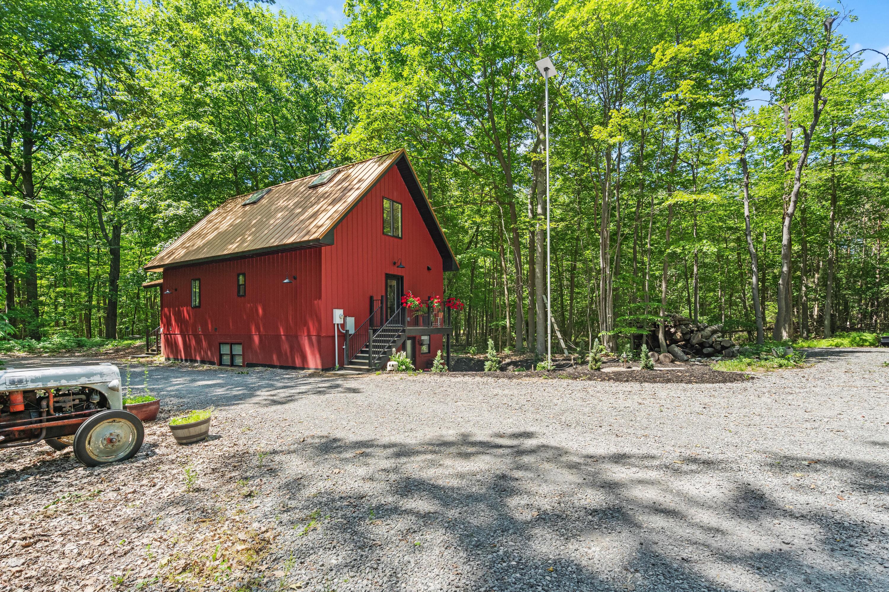 6907 126th Avenue Fennville MI 49408
