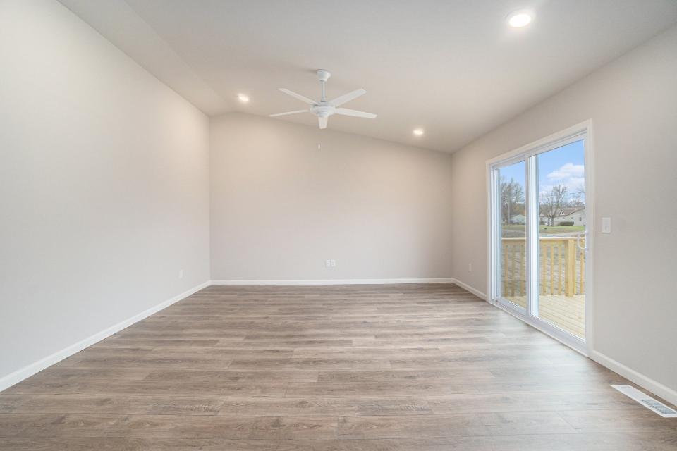 724 Manorwood Circle Benton Harbor MI 49022