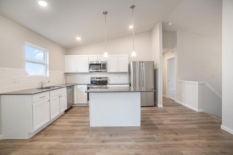 724 Manorwood Circle Benton Harbor MI 49022