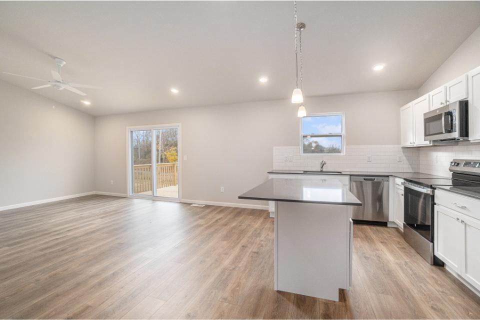 724 Manorwood Circle Benton Harbor MI 49022