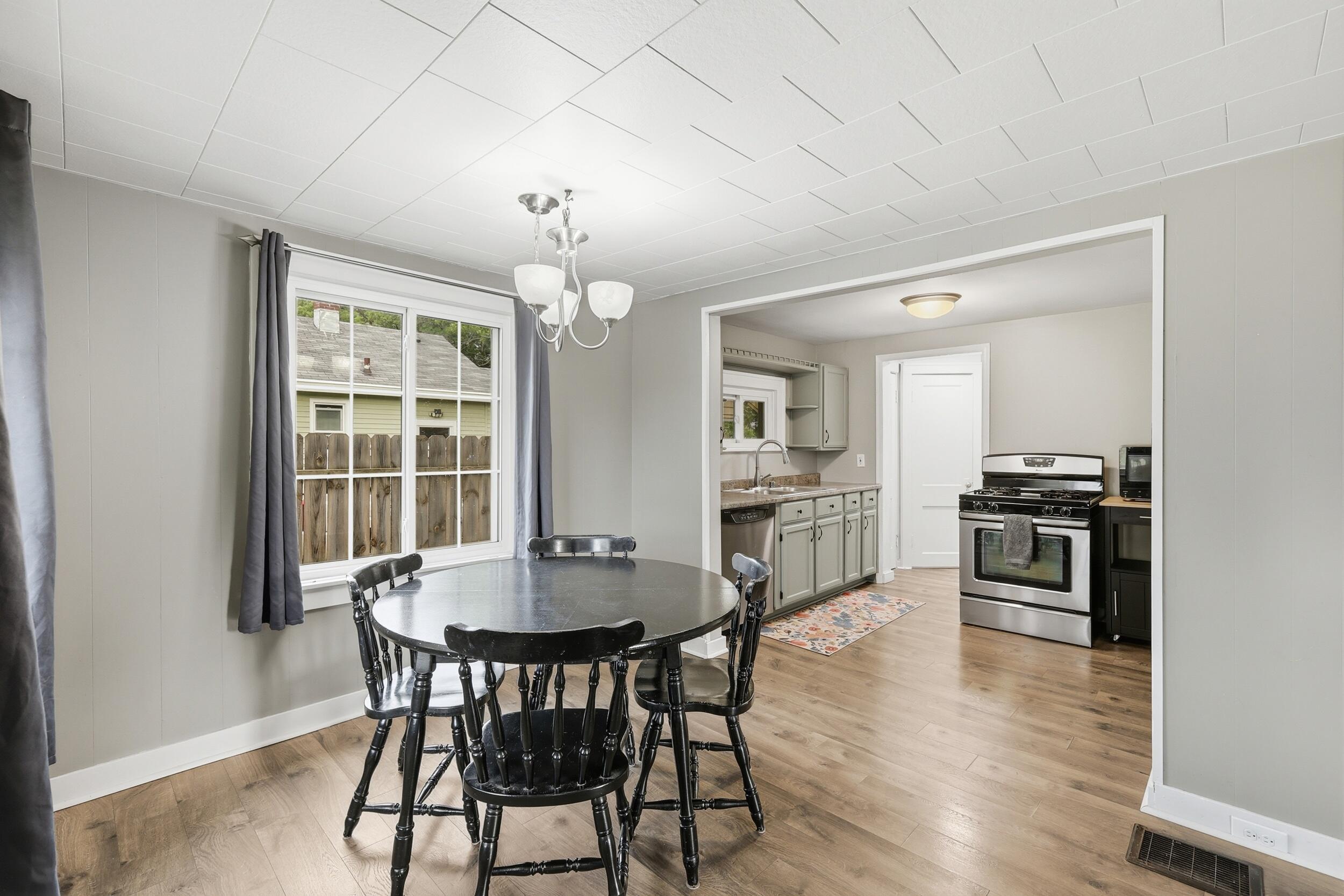 137 Holly Street SW Grand Rapids MI 49548