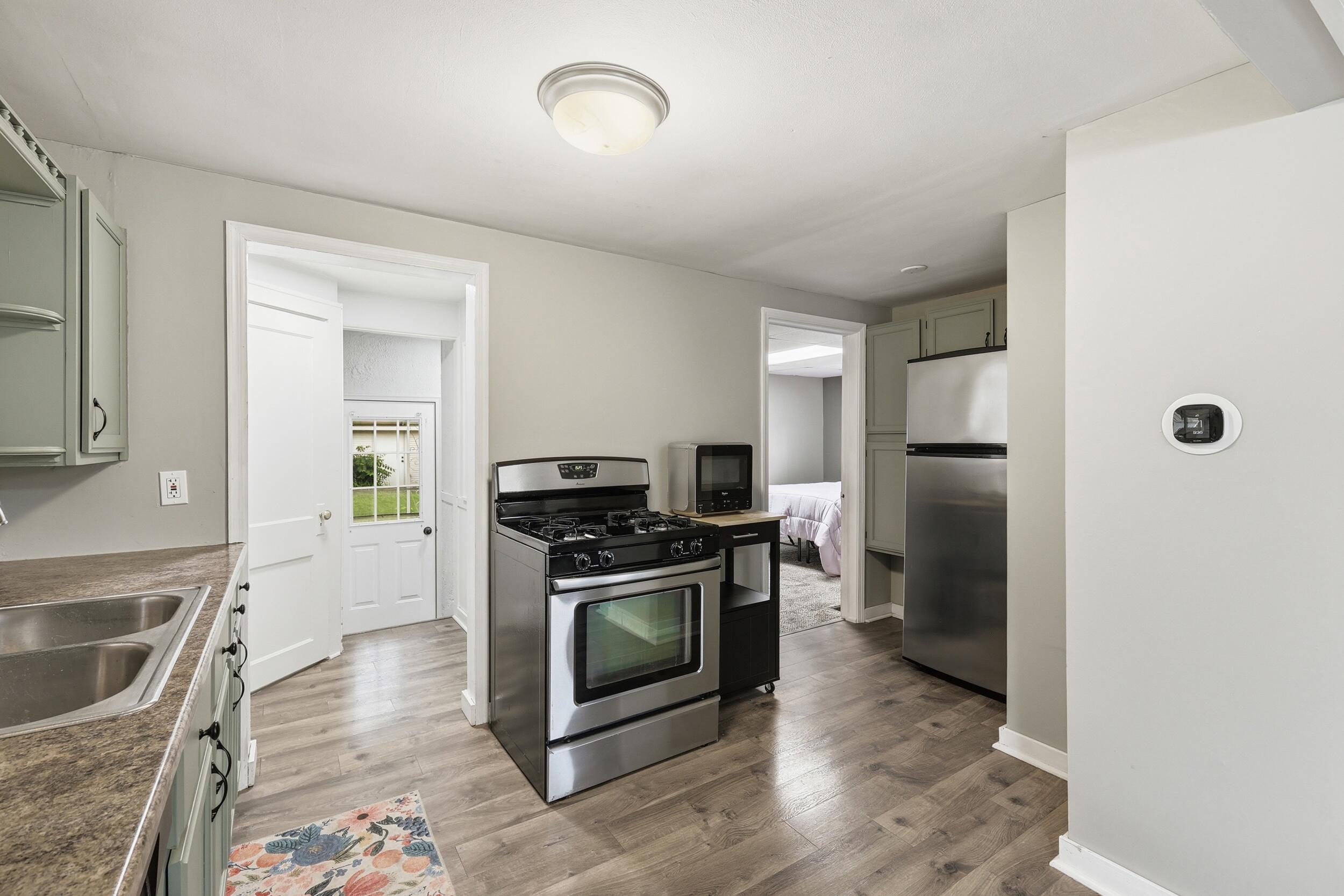 137 Holly Street SW Grand Rapids MI 49548