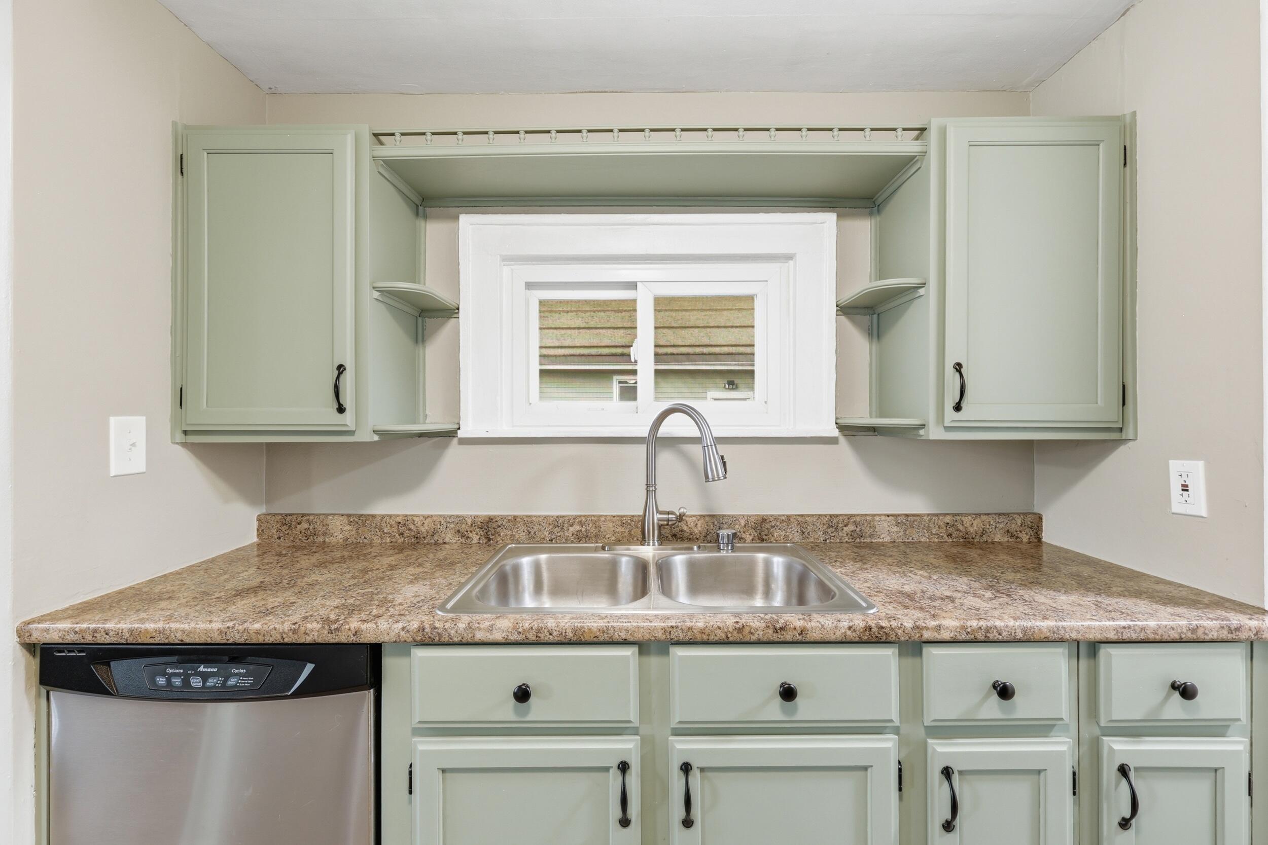 137 Holly Street SW Grand Rapids MI 49548