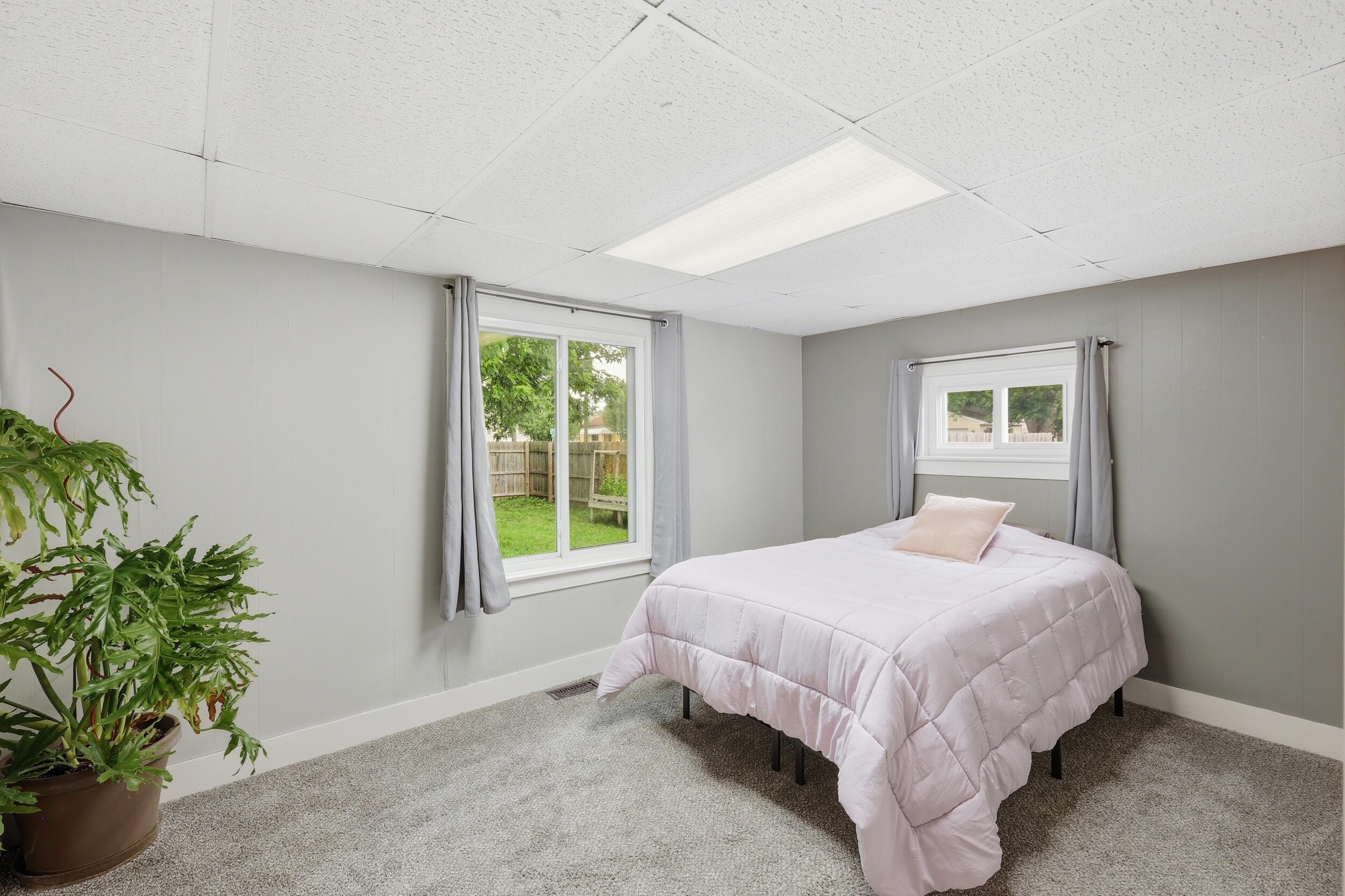 137 Holly Street SW Grand Rapids MI 49548