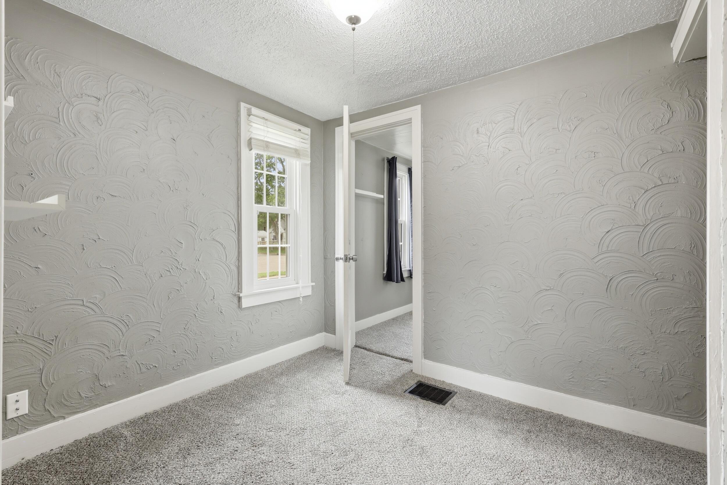 137 Holly Street SW Grand Rapids MI 49548