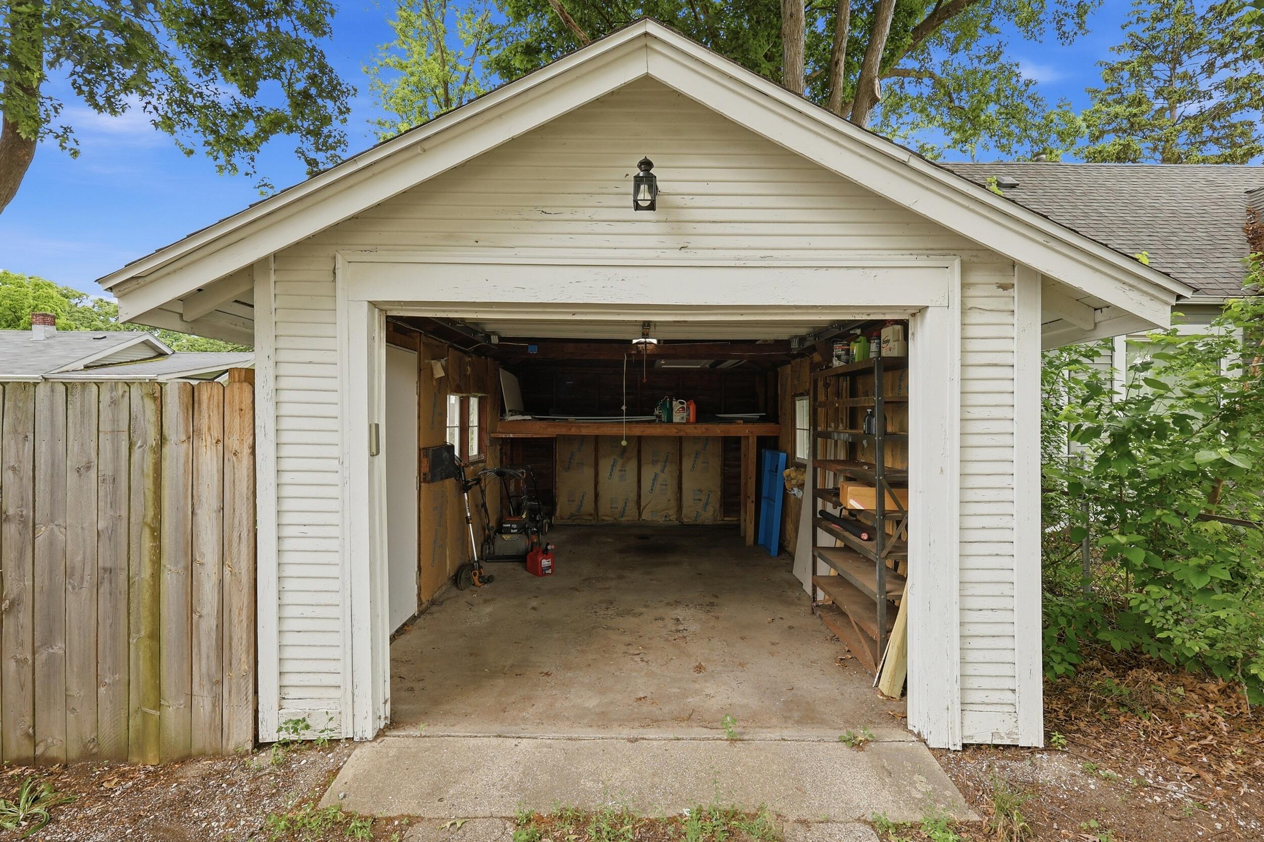 137 Holly Street SW Grand Rapids MI 49548
