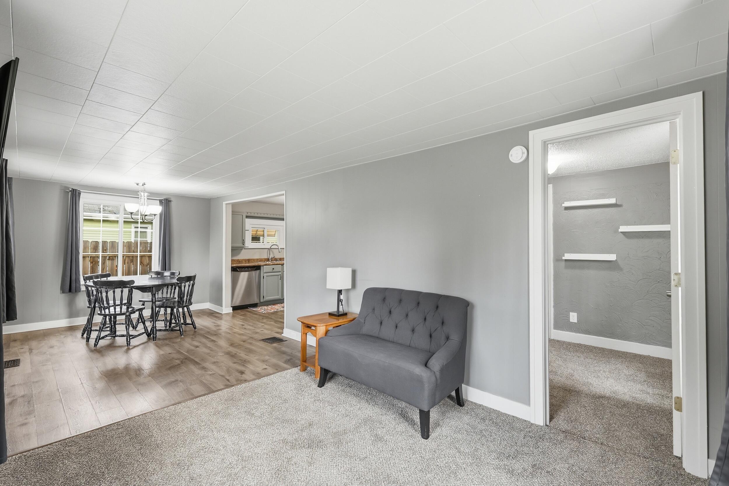137 Holly Street SW Grand Rapids MI 49548